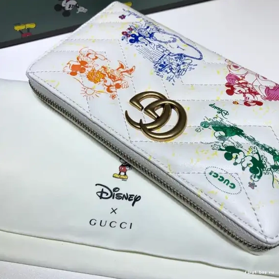 First bag ru Gucci Wallet Disney X 0617